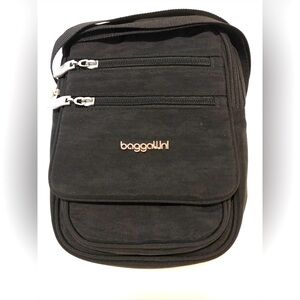 Baggallini RFID Journey cross body bag black sand lining MSRP $65